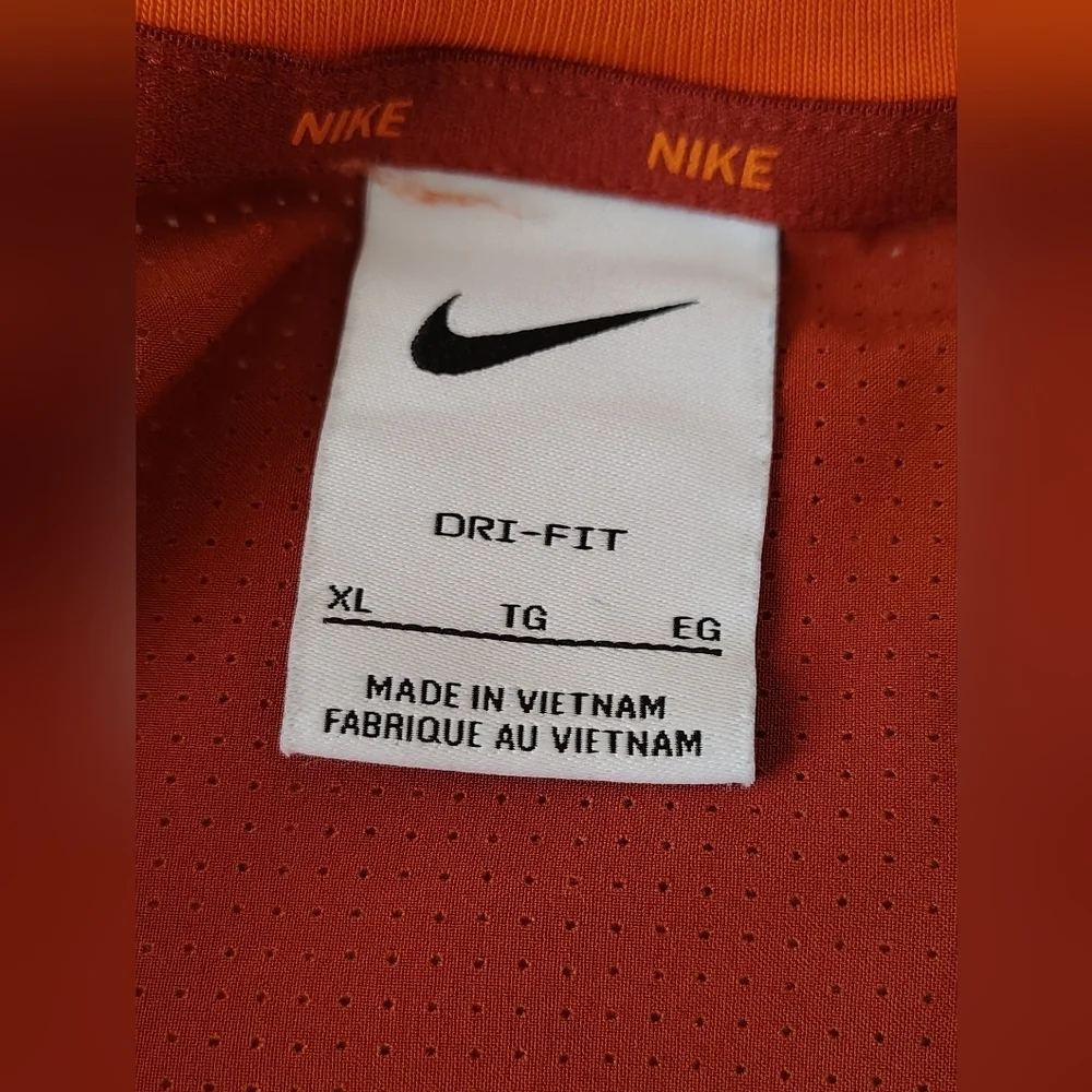 Nike Men's Vibrant Orange Short Sleeve Tee Size XL